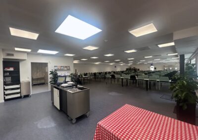 Moderne kantine i modulbyggeri fra FOCUS Moduler A/S