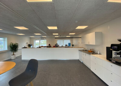 FOCUS Moduler A/S Brugtbørs: 80 m2 modulbygning - reception/venteværelse etc.