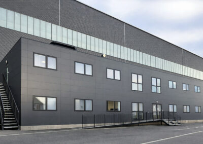1.200 m² kontorbygning i to etager til industrivirksomhed